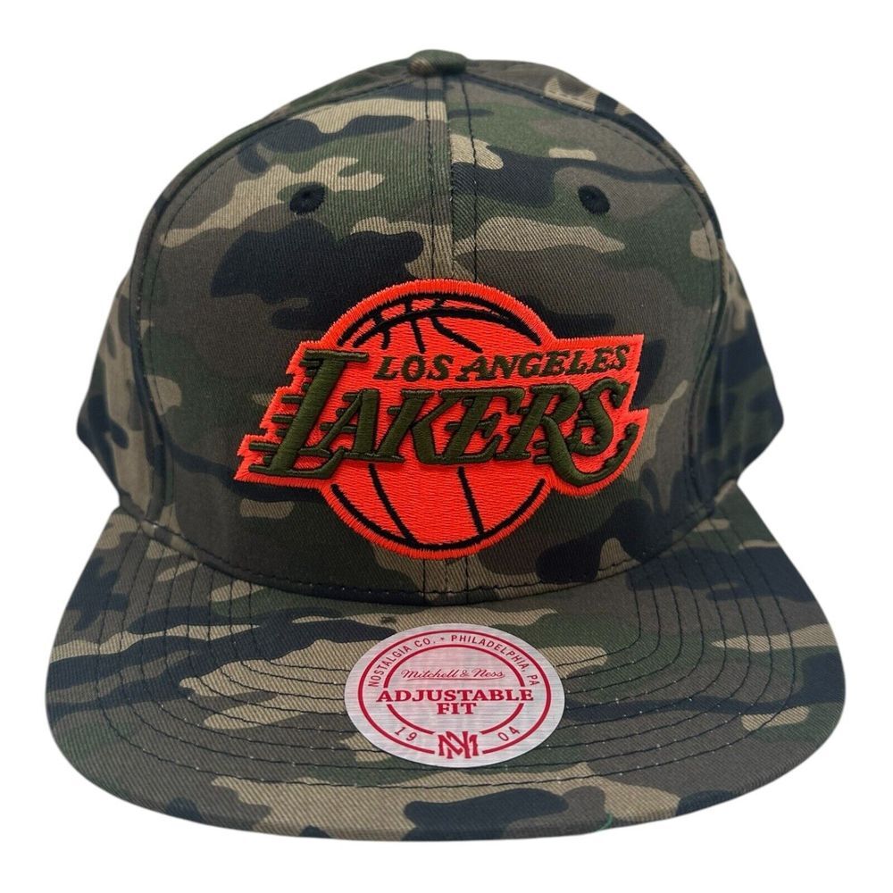 Mitchell & Ness Los Angeles LA Lakers Camo Pop Snapback Hat Cap Green Adjustable